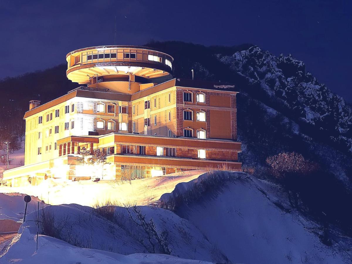 Neu Schloss Hotel Otaru